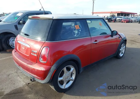 2006 Mini Cooper из США, поврежденный, VIN WMWRC33546TJ74813